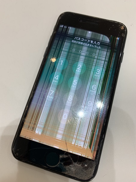 iPhone7　液晶ノイズ　タッチ不良　修理前