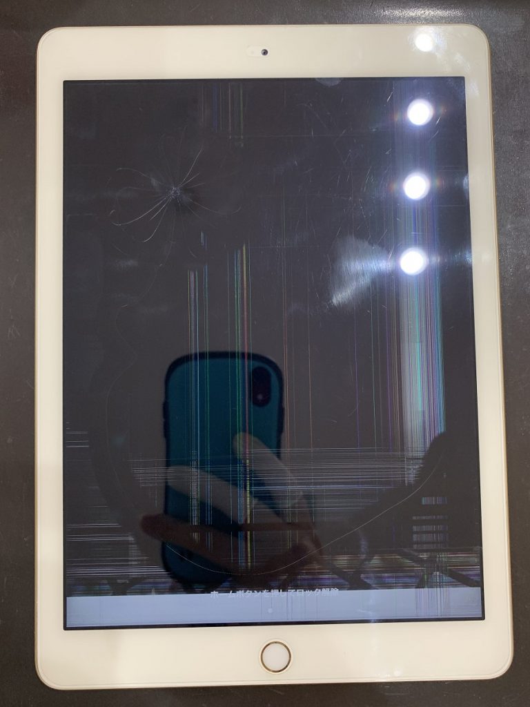 iPad5　液晶破損　表示不良