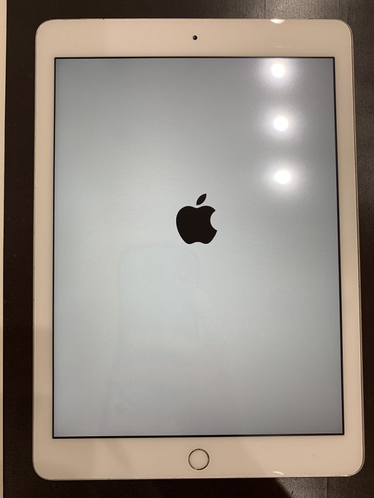 iPad5　修理後　液晶表示改善　ガラス割れ改善