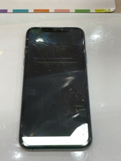 iPhoneXS　液晶交換修理前