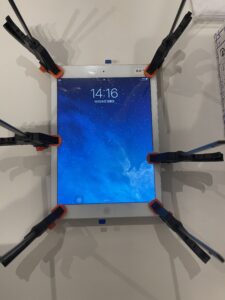 iPadAir　画面修理圧着作業