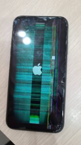 iPhoneXR　画面修理前