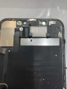 iPhone11  画面修理前パネル内側
