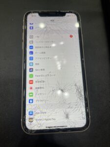 iPhone11  画面修理前