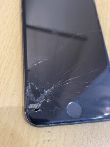 iPhone8　画面修理前2